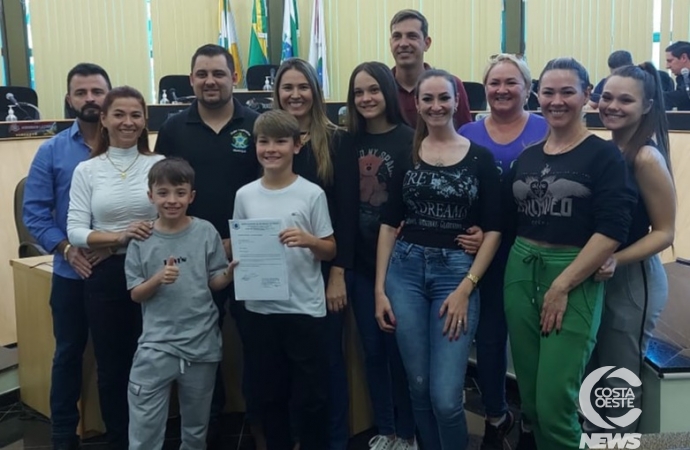 Câmara municipal de São Miguel do Iguaçu vota projeto de lei para prestar homenagem a família Vier