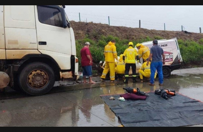 Caminhão com placas de Santa Helena se envolve em grave acidente na BR 163