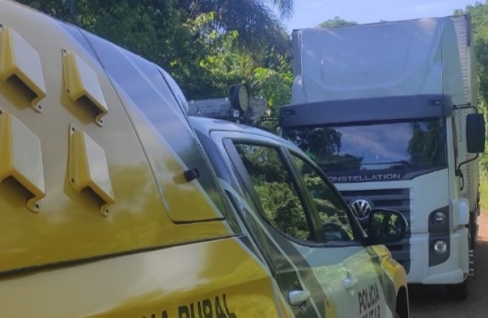 Caminhão é roubado e abandonado em Medianeira