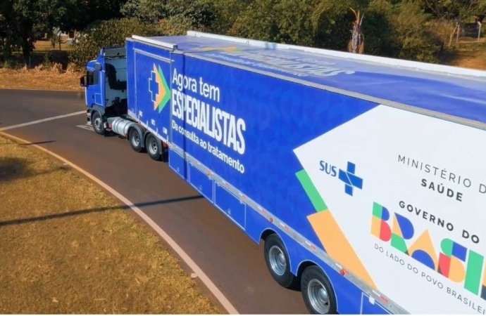 Carreta oftalmológica encerra atividades em Foz do Iguaçu com mais de 3,5 mil consultas e 1,7 mil cirurgias realizadas