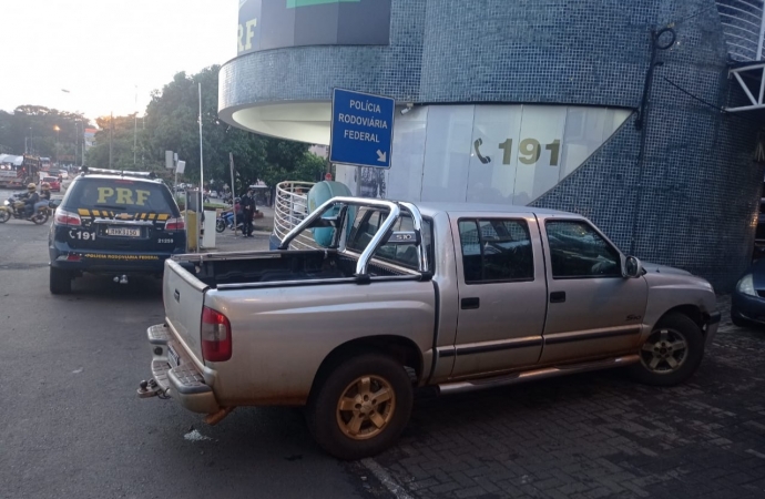 S10  furtada em Serranópolis do Iguaçu é recuperada pela PRF na Ponte da Amizade