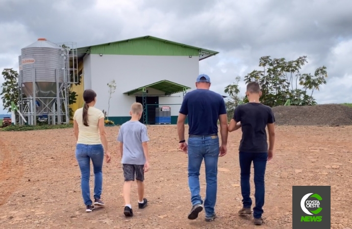 Casal volta para o campo para realizar sonho dos filhos