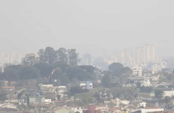 Chegada do outono marca o início da “temporada de neblinas” no Paraná