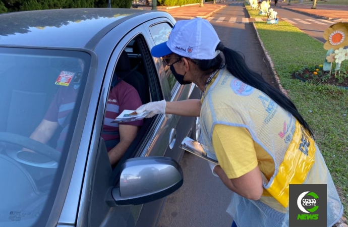 Ciretran realiza panfletagem referente ao Maio Amarelo em Medianeira