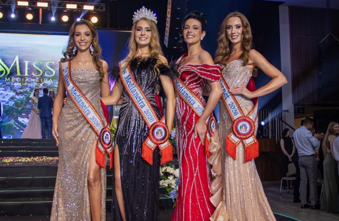 Clara Hobold é a Miss Medianeira 2026