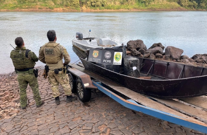 COBRA/BPFron e NEPOM-FIG apreendem embarcação realizando contrabando em Foz do Iguaçu