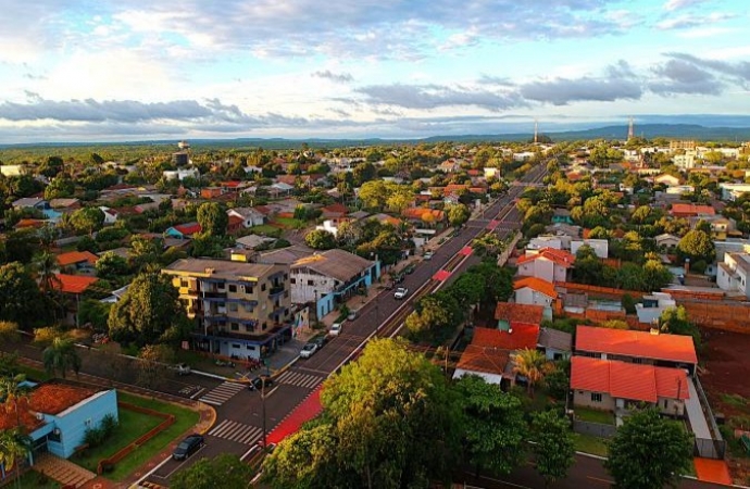 Comércio de Santa Helena inicia Campanha Comprar Aqui dá Sorte com premiação anual de R$50 mil