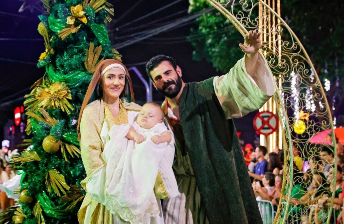 Companhia Despertar e Coral da Itaipu vão emocionar público no Natal Águas e Luzes