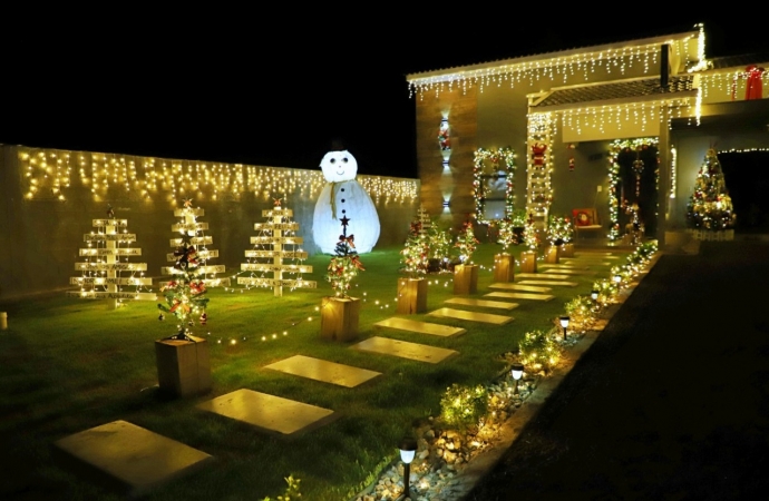 Concurso Vitrine Natalina em Itaipulândia: Magia do natal ilumina cidade e comunidades do interior