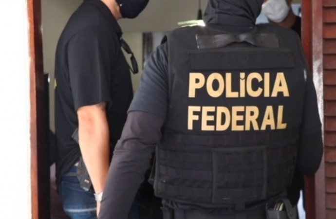 Condenado por duplo homicídio e tentativa de homicídio em Itaipulândia é extraditado para o Brasil