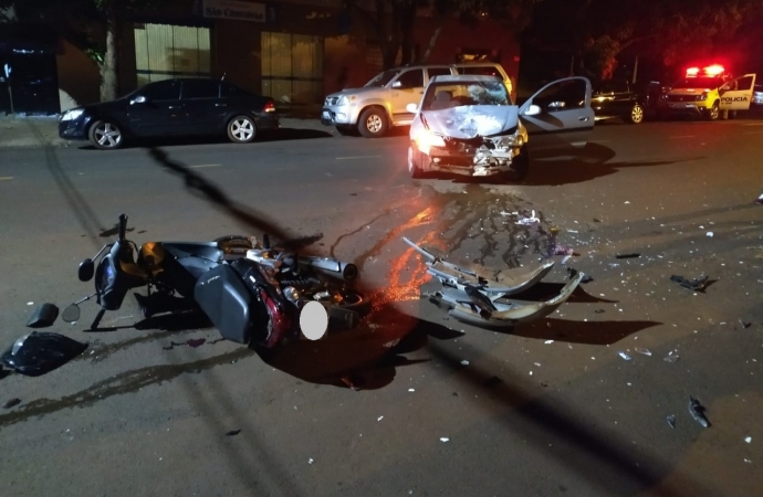 Condutor embriagado colide com motociclista que fica gravemente ferida em Medianeira