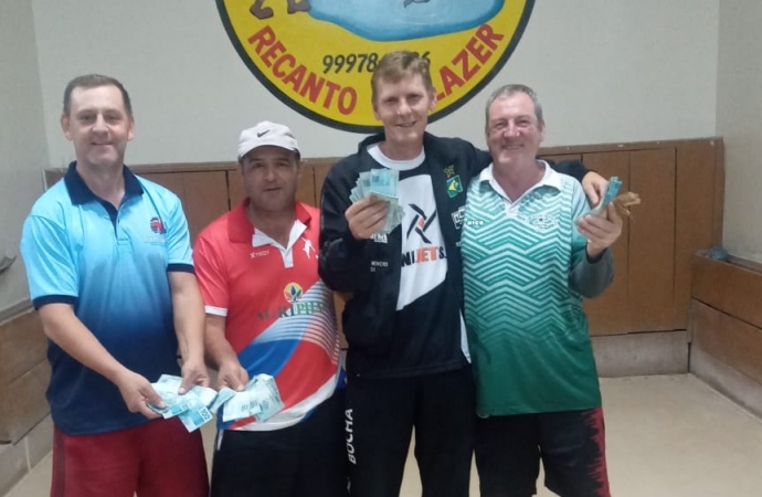 Conheça os campeões do torneio de bocha individual e trio realizado em Santa Helena