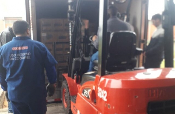 Coopavel se alia a ações solidárias e leva donativos a desabrigados do RS