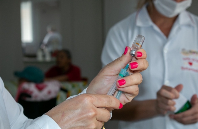 Covid-19: Idosos acima de 61 anos já podem agendar a vacina em Medianeira
