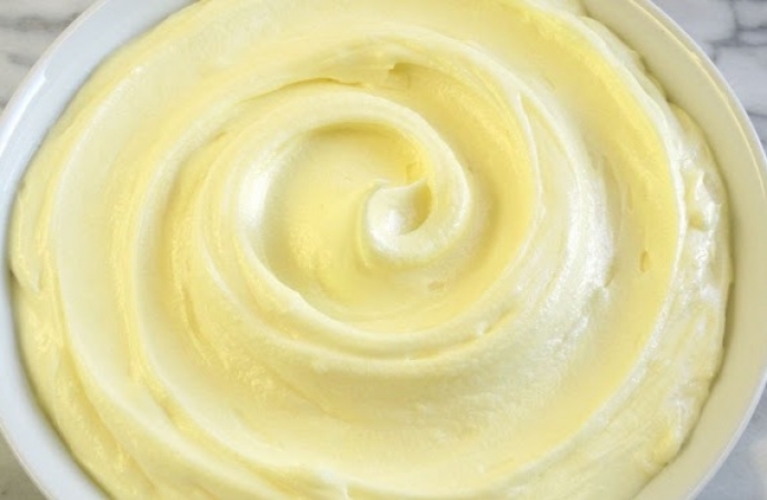 Creme de leite ninho para bolos