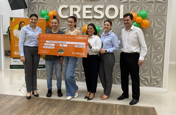 Cresol Conexão premia empresa na campanha "É Simples Ganhar"