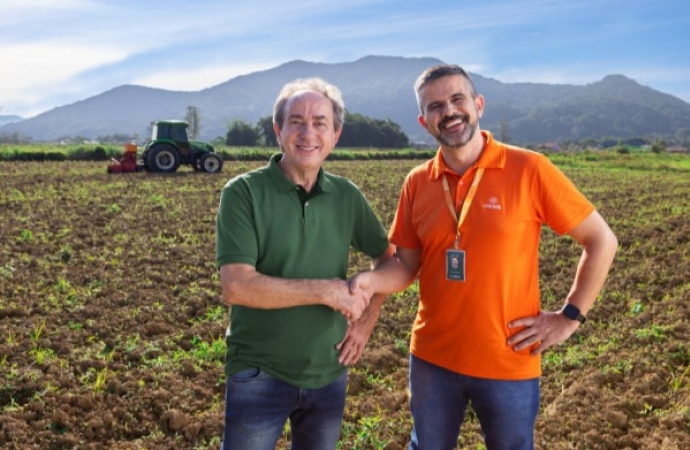Cresol marca presença no Show Rural 2025