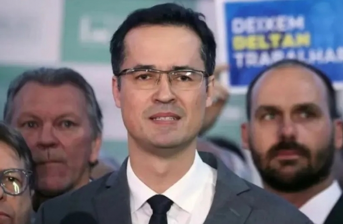 Deltan presta depoimento à PF nesta segunda (5) por ofensas ao TSE
