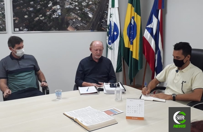 Deputado Vermelho visita Medianeira e tem encontro com o prefeito França