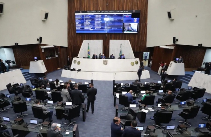 Deputados aprovam aumento da alíquota do ICMS no Paraná
