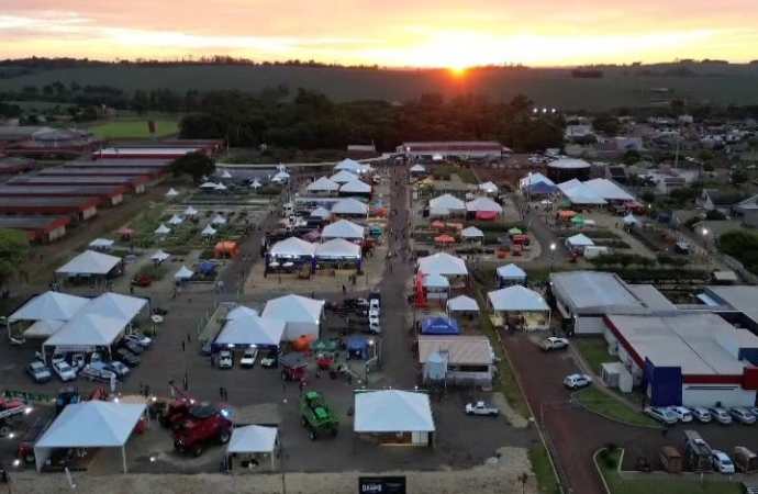 Dia de Campo da Uniguaçu apresenta soluções práticas para o agronegócio