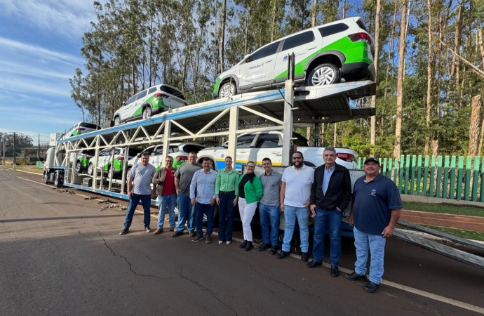 Dia especial: Santa Helena recebe 7 novos veículos para a Saúde e Infraestrutura