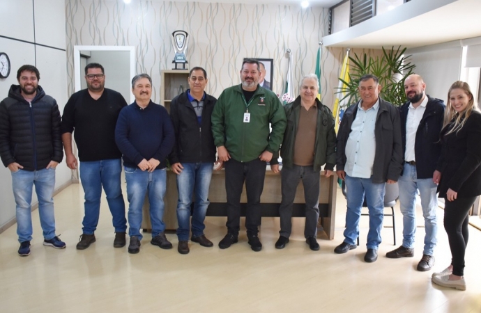 Diretor da 9ª Regional de Saúde visita a prefeitura de São Miguel do Iguaçu e ouve demandas do município