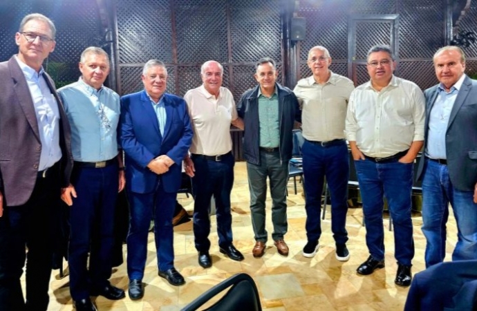 Diretor-presidente da Lar Cooperativa participa da 1ª Cúpula Sul-Americana AgroGlobal