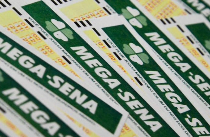 Duas apostas do Paraná acertam quina e levam mais de R$ 125 mil na Mega-Sena