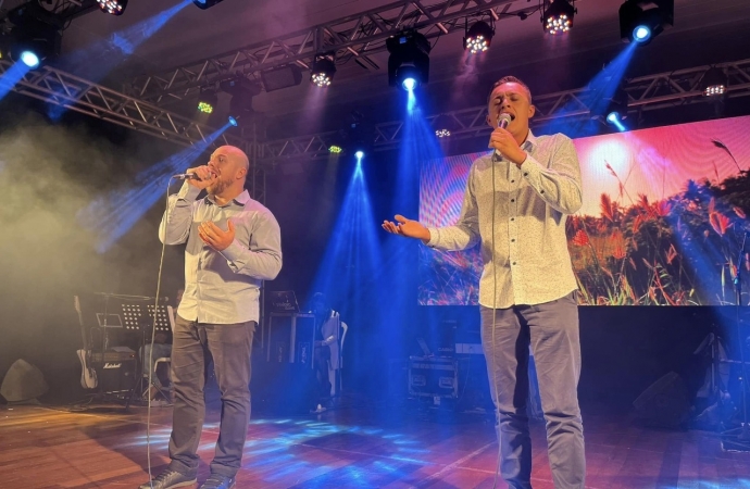 Dupla de Missal conquista o 3º lugar da categoria Gospel no Fermop