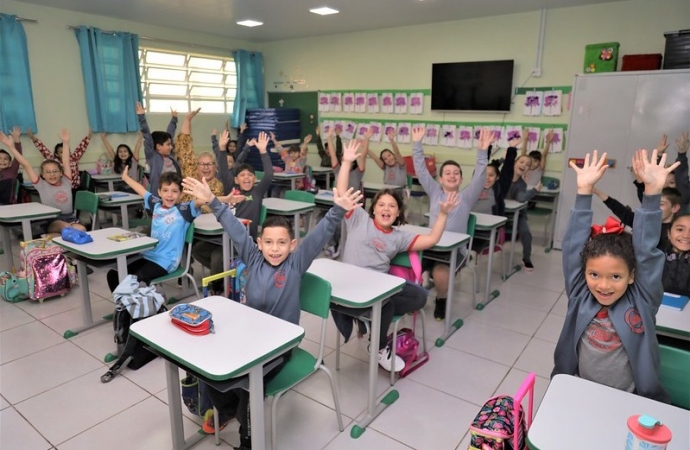 Educação e Polícia Civil firmam convênio para emissão da carteira de identidade dos alunos da Rede Municipal