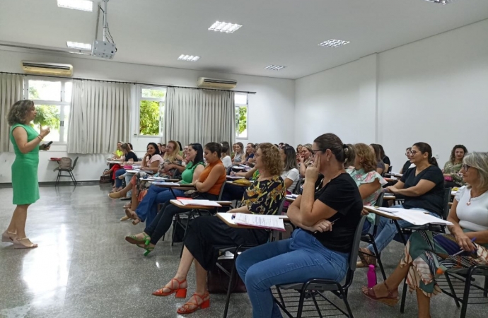 Educação realiza formação sobre Gestão Escolar e o Trabalho Coletivo