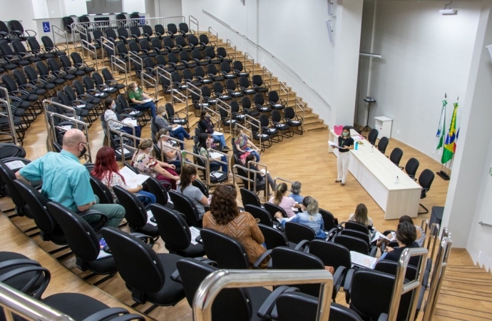 Educadores participam de Semana Pedagógica em Medianeira