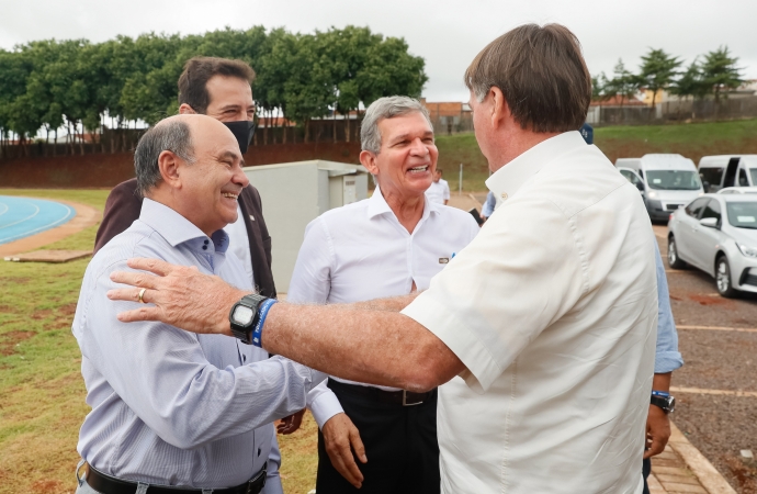 Em Cascavel, Bolsonaro destaca o apoio da Itaipu ao desenvolvimento do Paraná