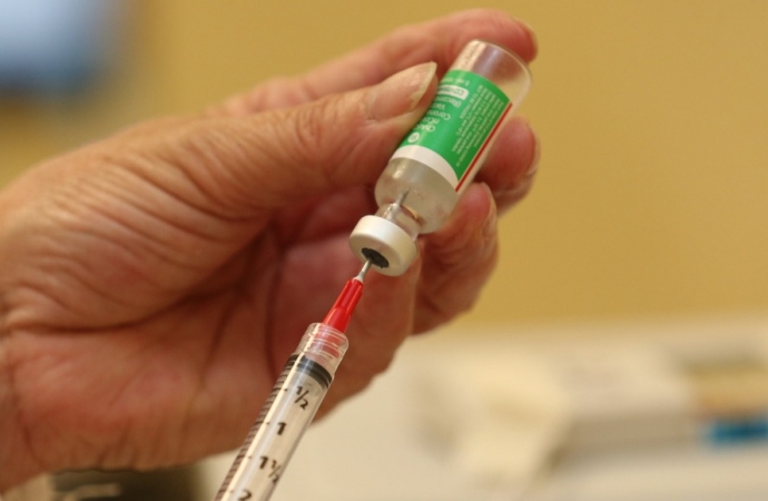 Em dois meses de campanha, 632 mil vacinas foram aplicadas nos finais de semana