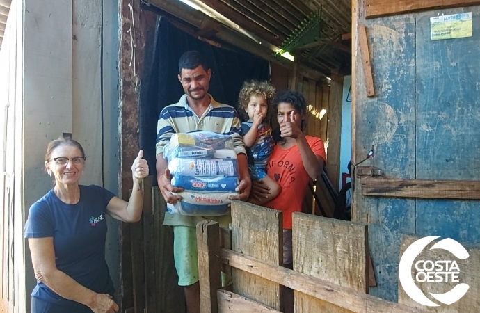 Em parceria com Rádio Costa Oeste, ACAF entrega doações de alimentos em São Miguel do Iguaçu