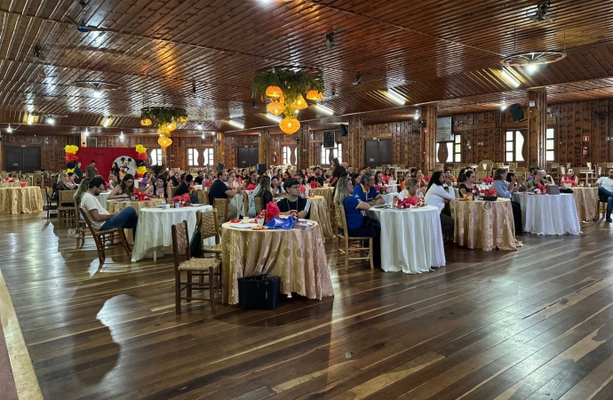 Empresários de São Miguel do Iguaçu aprendem metodologia Disney para atendimento