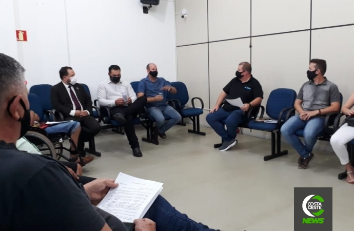 Empresários do ramo de eventos se reúnem com vereadores de Medianeira
