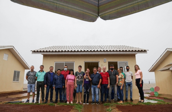 Entrega da 1ª etapa do Loteamento Esperança em Missal