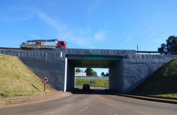 EPR Iguaçu programa intervenção no tráfego para revitalização de Viaduto, no perímetro urbano de Cascavel