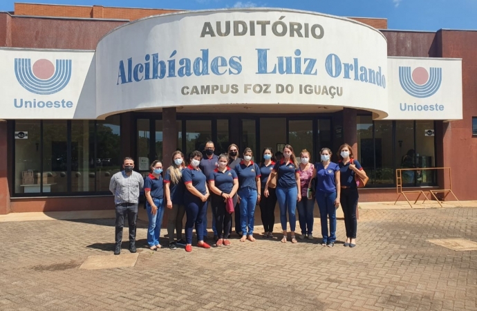 Equipe da Unidade de Saúde de Dom Armando esteve em formação do PlanificaSUS