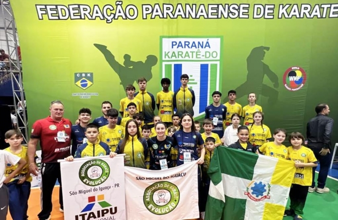 Equipe de karatê conquista 19 medalhas no Campeonato Paranaense em Cascavel