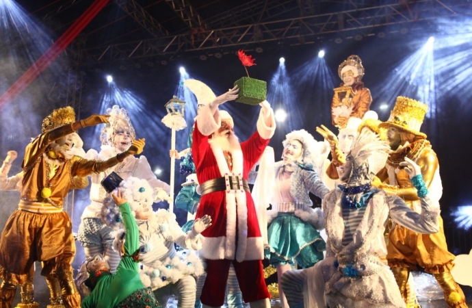 Espetáculo de Natal terá apresentações simultâneas no Gramadão e Praça da Paz