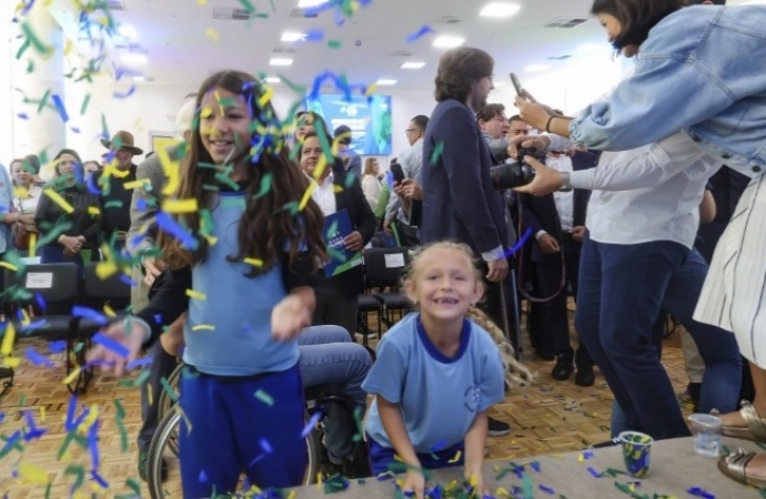 Estado lança 2ª fase do Programa Bons Olhos Paraná para atender mais 540 mil alunos