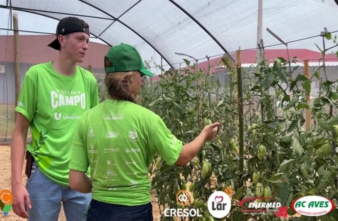 Expedição Costa Oeste: Dia de Campo UNIGUAÇU proporciona acadêmicos vivenciarem na prática o que aprendem em sala de aula