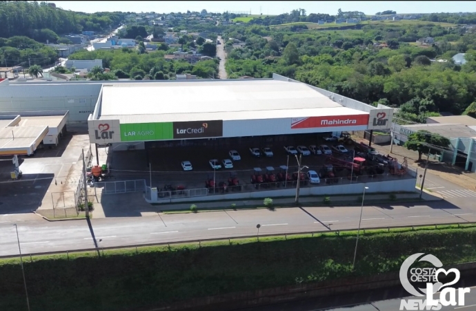 Expedição Costa Oeste - Visita a Lar Máquinas para conhecer os tratores Mahindra