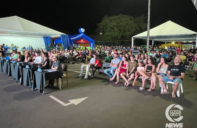 Expo Uniguaçu iniciou com festival de música e muitas participações