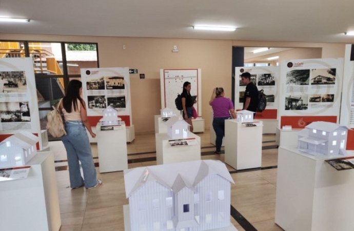Exposição “ORIGEM: Raízes históricas da colonização de Medianeira” se torna itinerante