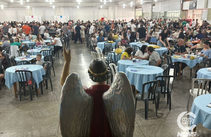 Festa de São Miguel Arcanjo reúne centenas de devotos em São Miguel do Iguaçu