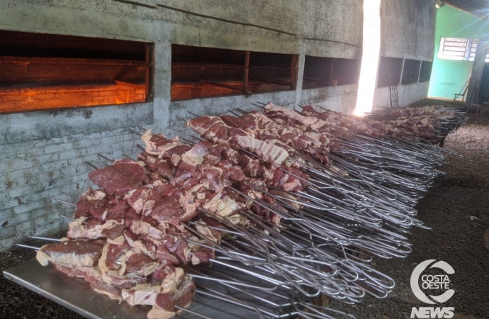 Festa do Colono é comemorada com aproximadamente 600kg de carne em Santa Rosa do Ocoy
